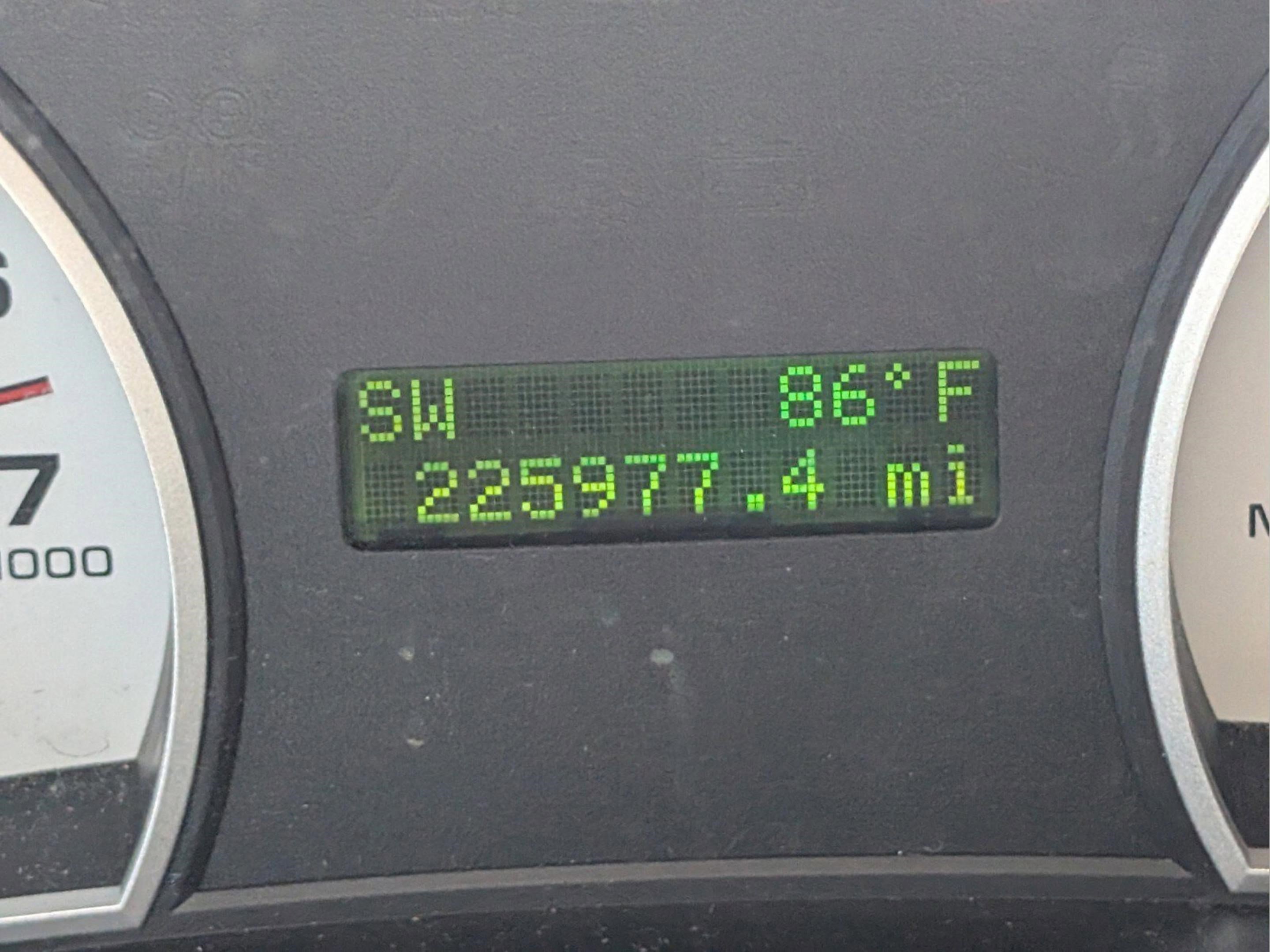 Used 2010 Ford Explorer Sport Trac XLT image 34