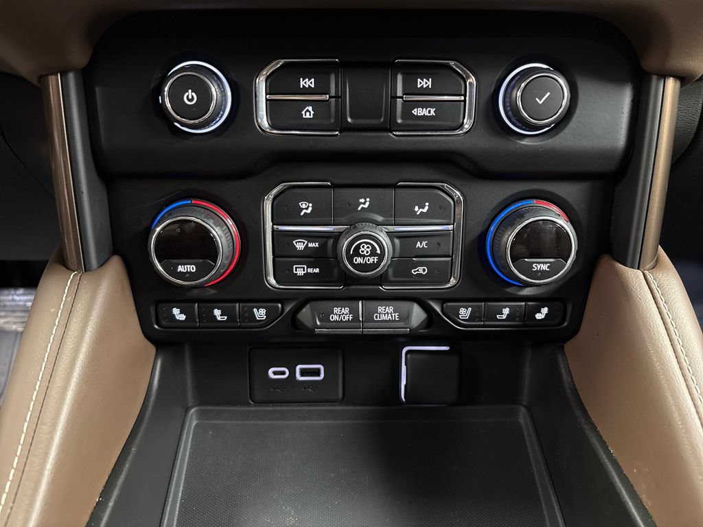 Used 2021 Chevrolet Tahoe High Country w/ Premium Package AWD/4WD image 19