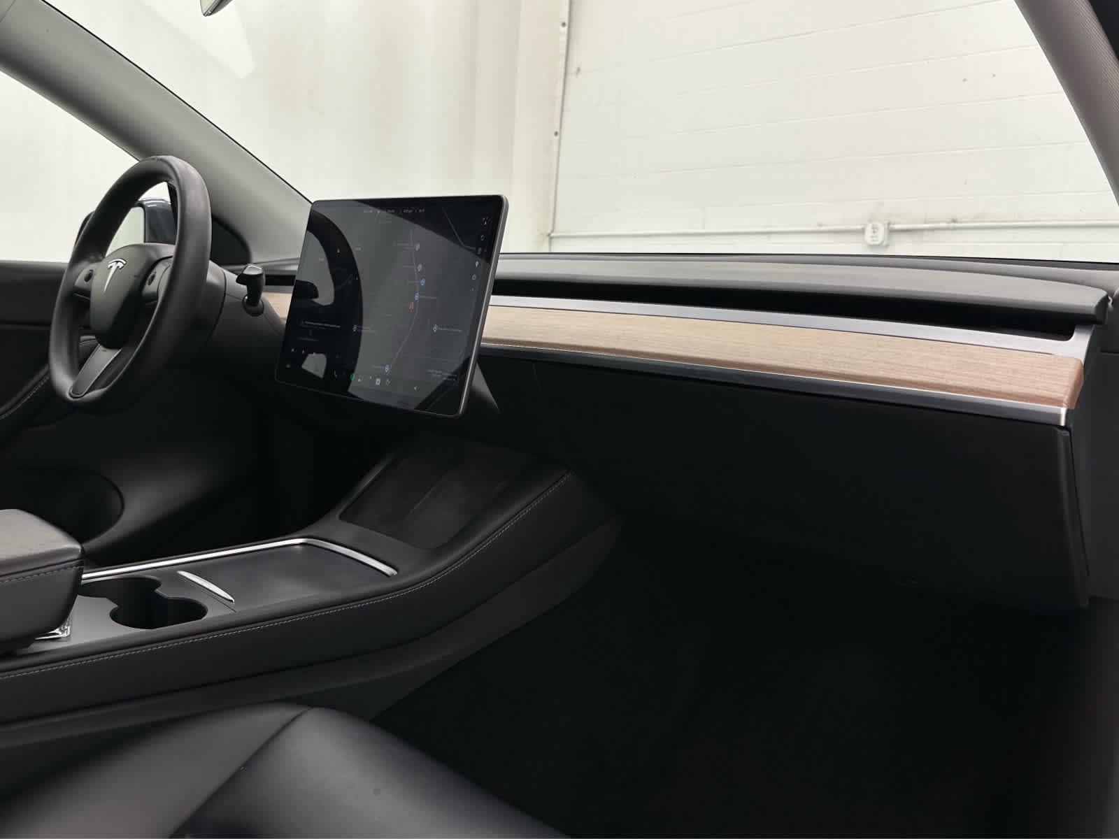 Used 2021 Tesla Model Y Long Range AWD/4WD image 17