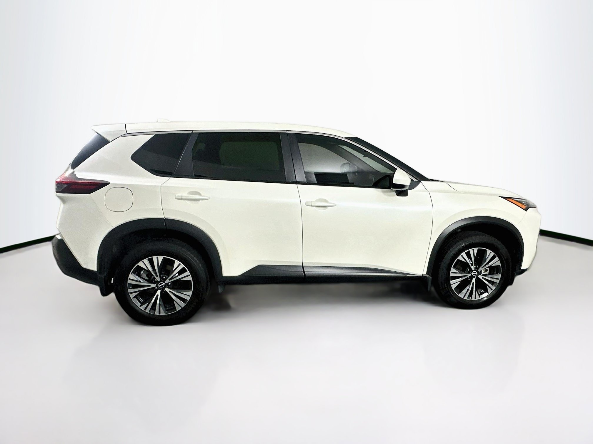 Used 2023 Nissan Rogue SV FWD image 10
