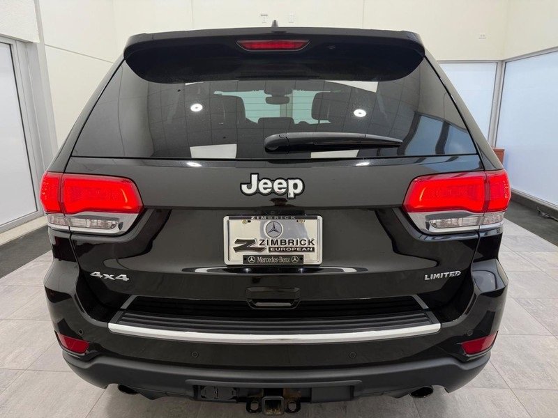 Used 2019 Jeep Grand Cherokee Limited w/ Trailer Tow Group IV image 3