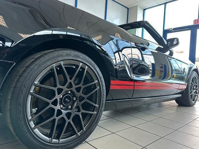 Used 2014 Ford Mustang Shelby GT500 w/ Equipment Group 821A RWD image 6
