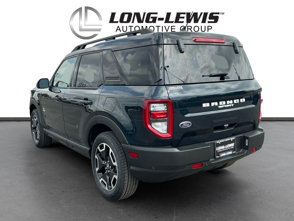 Used 2023 Ford Bronco Sport Outer Banks AWD/4WD image 4