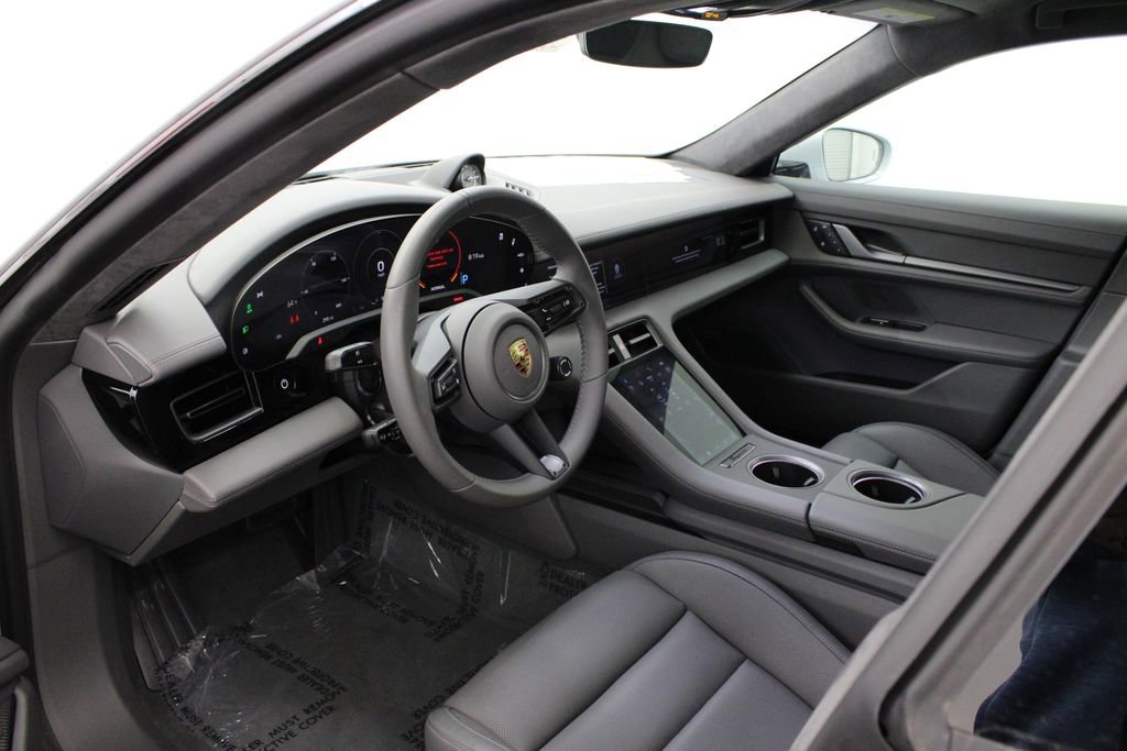 New 2024 Porsche Taycan 4S image 4
