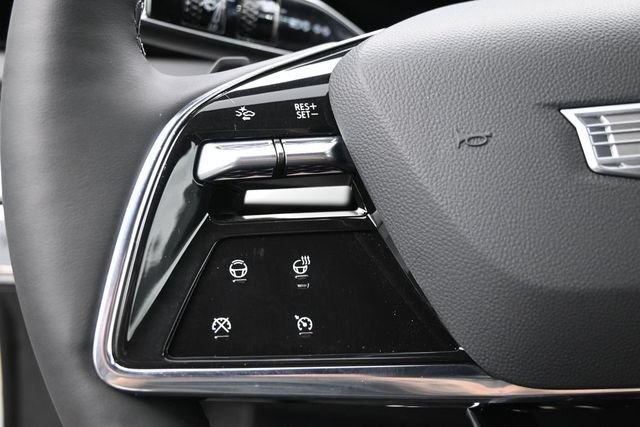 New 2026 Cadillac Optiq Sport 1 w/ LPO, Floor Liner Package AWD/4WD image 29