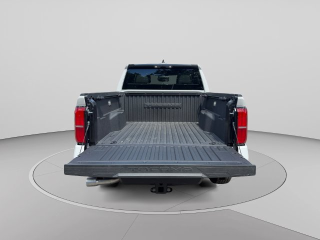 Certified 2026 Toyota Tacoma SR5 AWD/4WD image 19