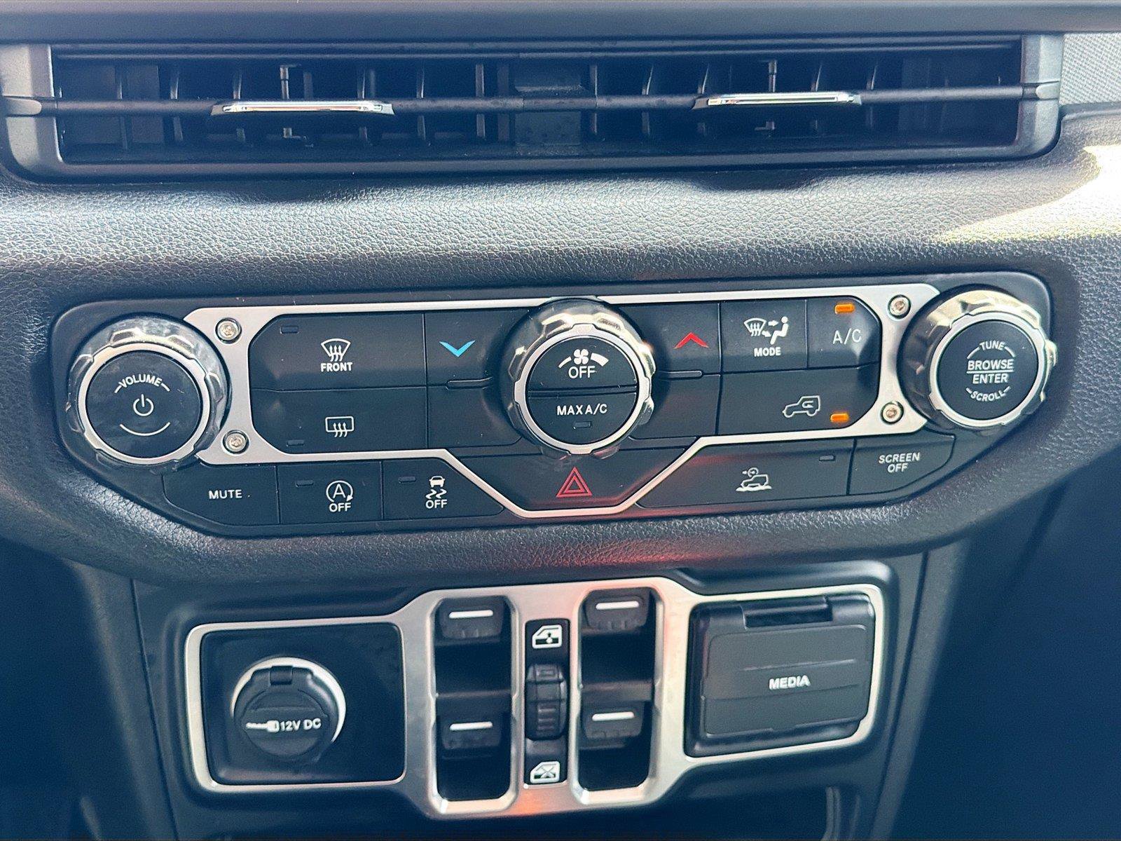 Used 2025 Jeep Gladiator Sport AWD/4WD image 31