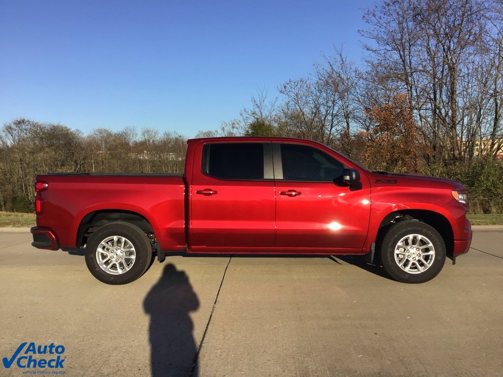 Used 2025 Chevrolet Silverado 1500 RST w/ Convenience Package II image 2