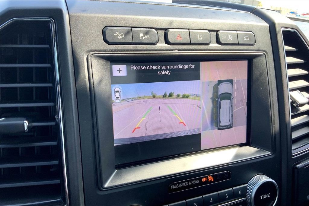 Used 2019 Ford Expedition Limited w/ Equipment Group 302A AWD/4WD image 20