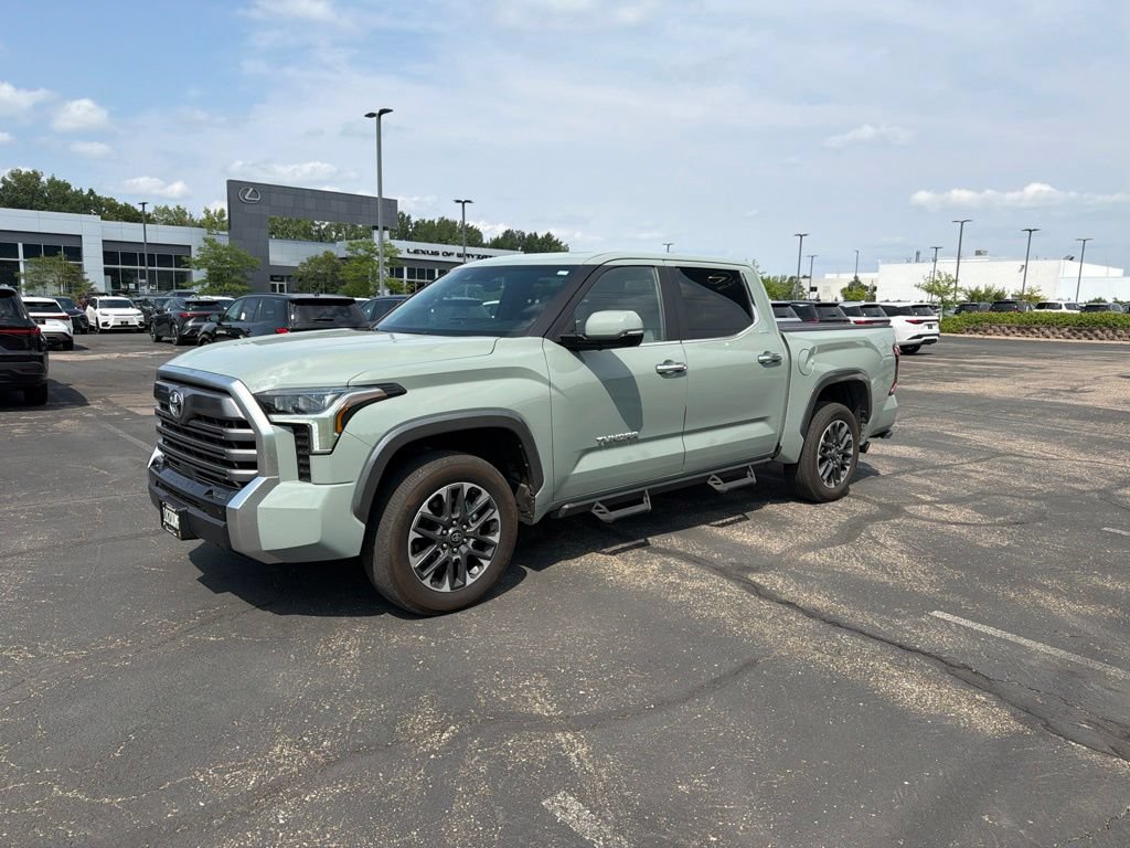 Used 2025 Toyota Tundra Limited AWD/4WD image 3