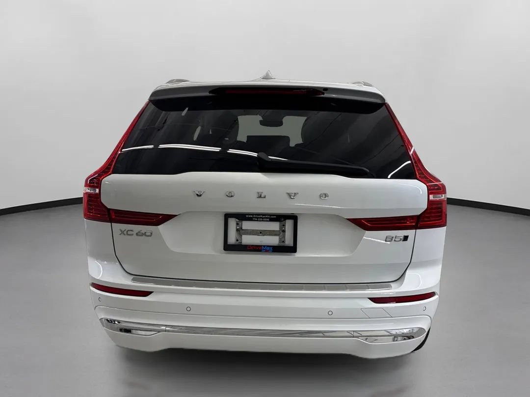 Used 2023 Volvo XC60 B5 Ultimate w/ Climate Package AWD/4WD image 8