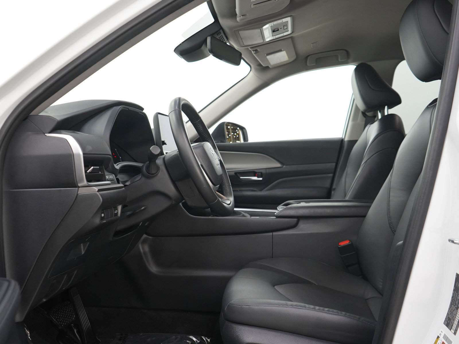 Used 2024 Toyota Grand Highlander AWD image 27