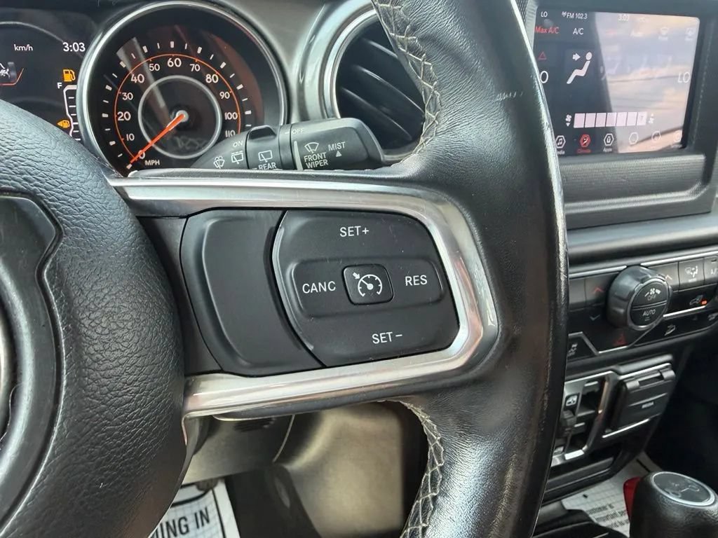 Used 2020 Jeep Wrangler Unlimited Sahara AWD/4WD image 15