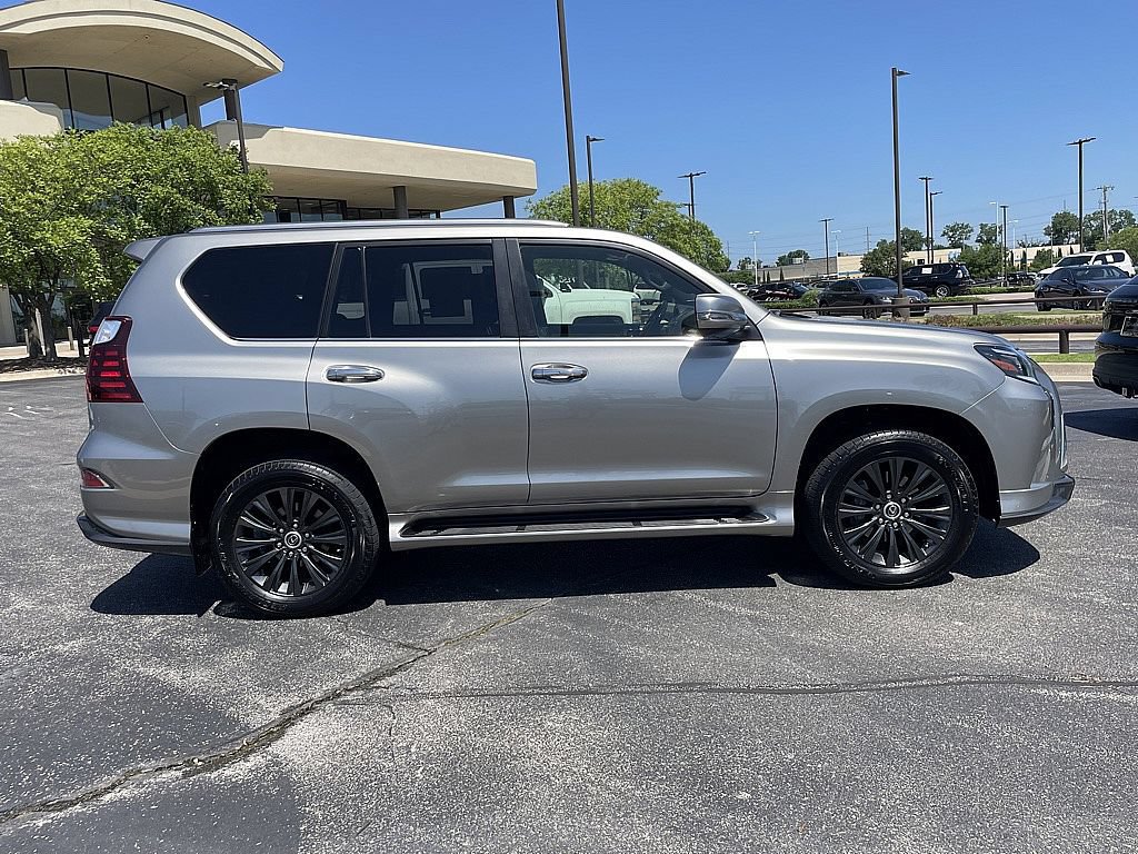 Used 2020 Lexus GX 460 Premium AWD/4WD image 2
