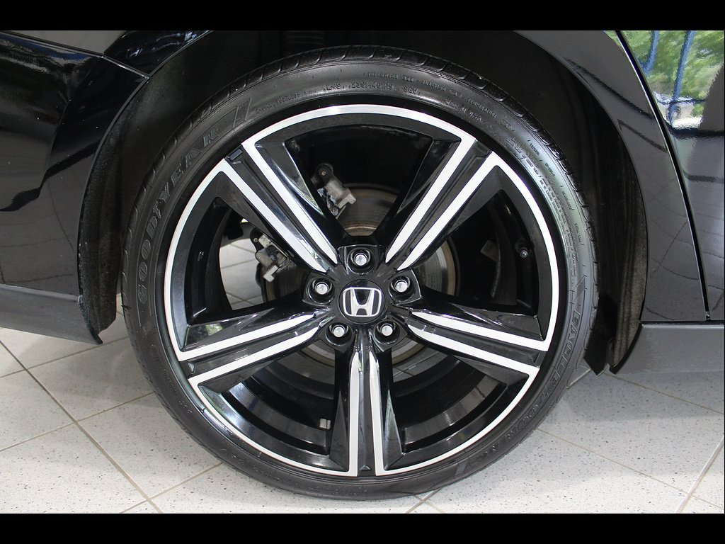 Used 2025 Honda Accord Sport image 11