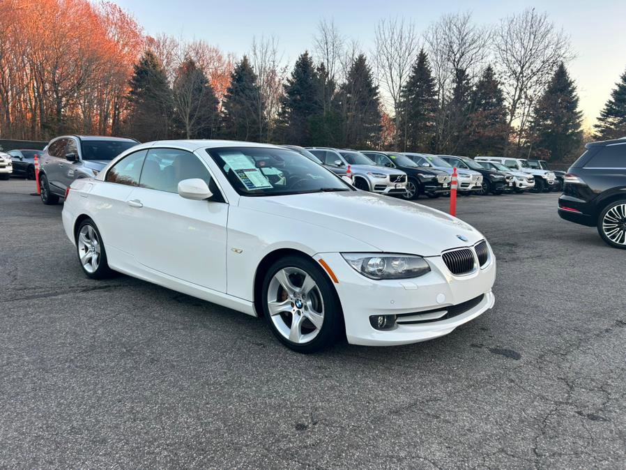 Used 2013 BMW 335i Convertible image 8