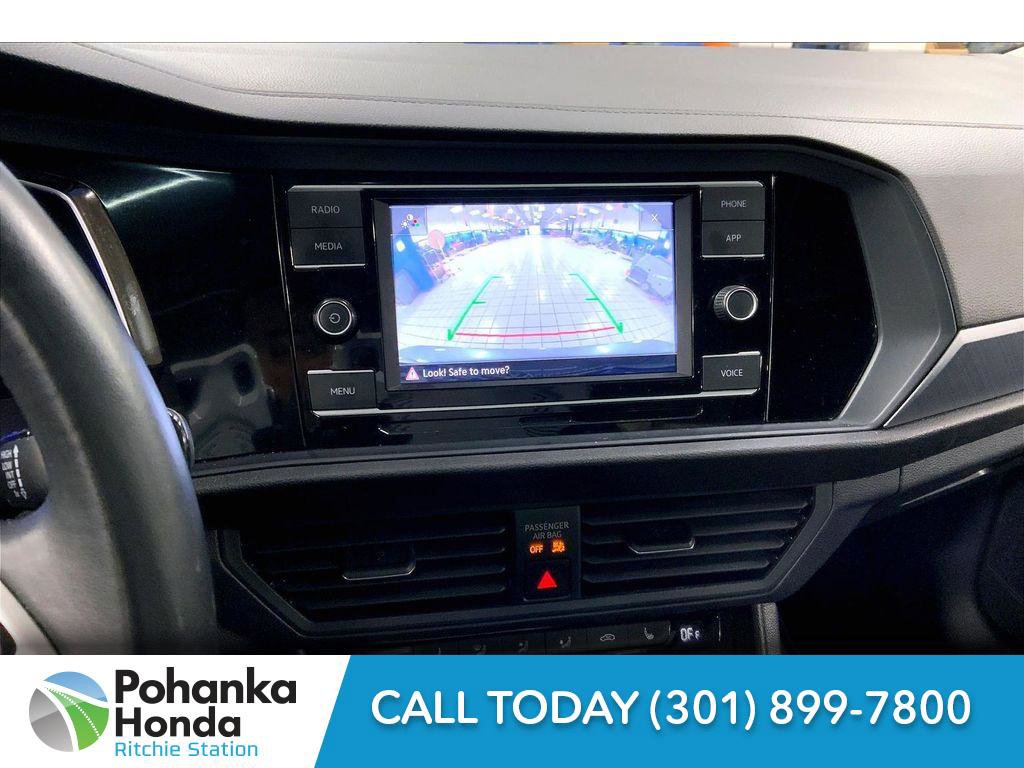 Used 2023 Volkswagen Jetta SE image 24