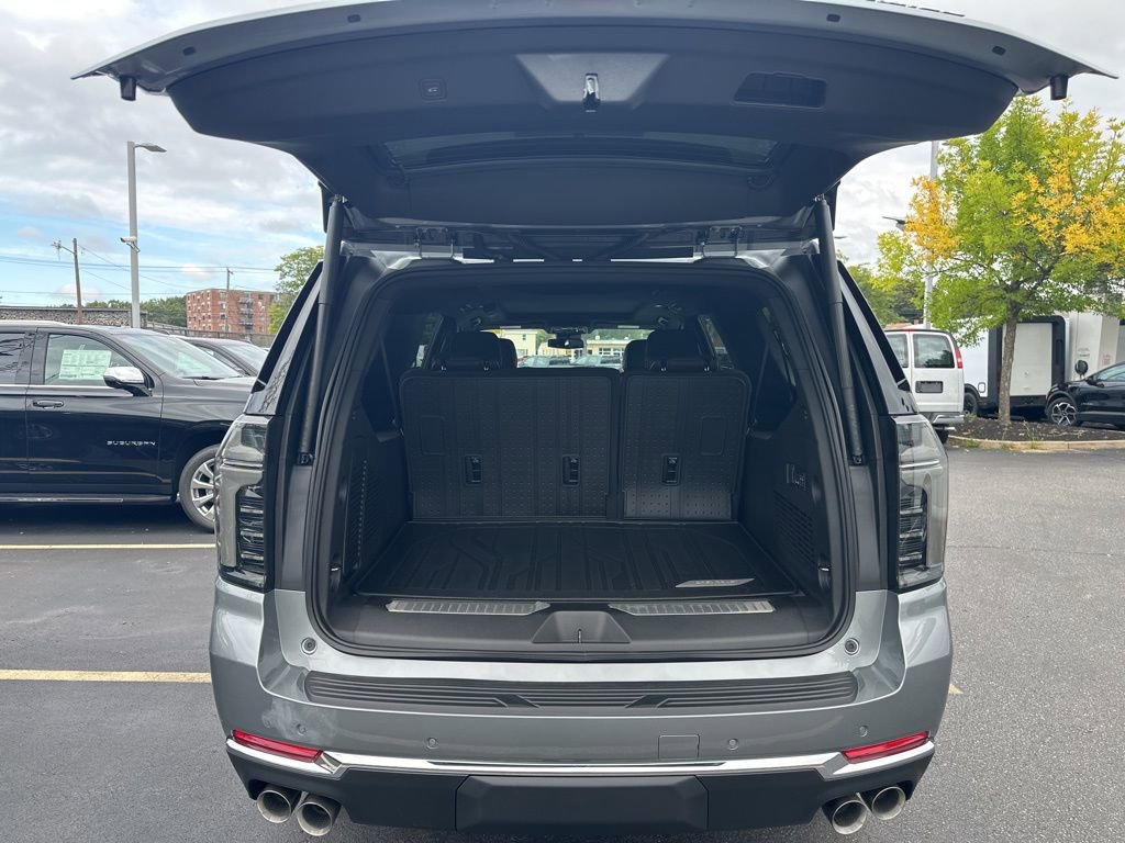 New 2026 Chevrolet Suburban Premier w/ Sun And Tow Package image 5