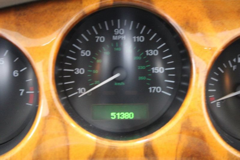 Used 1999 Jaguar XK8 Convertible RWD image 28