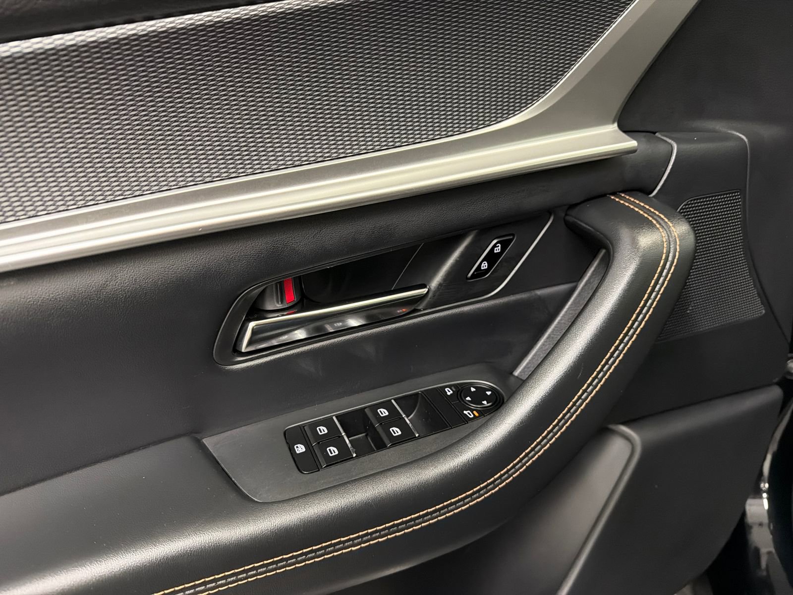 Used 2025 MAZDA CX-90 3.3 Turbo w/ Preferred Package image 36