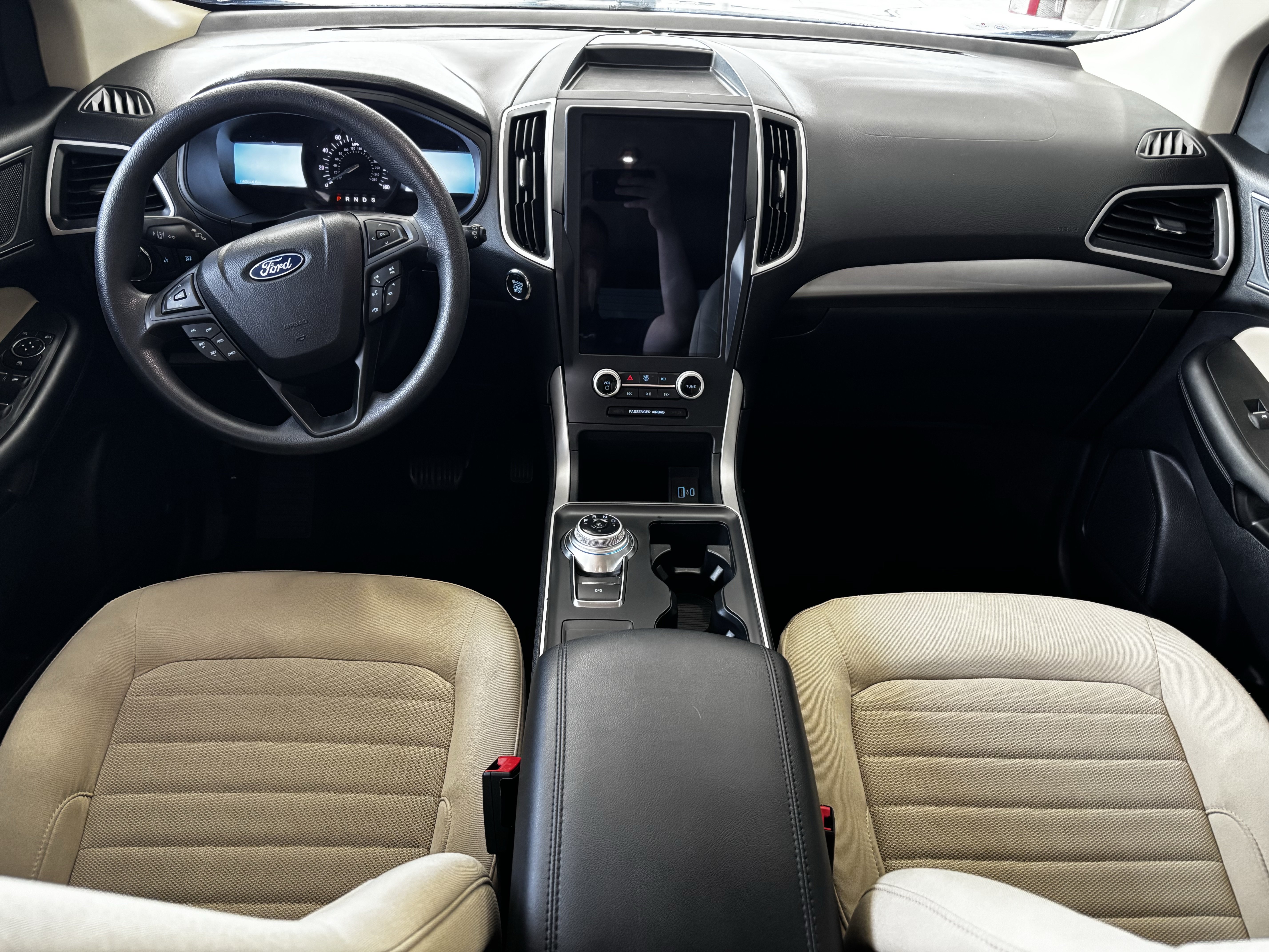 Used 2022 Ford Edge SE AWD/4WD image 9