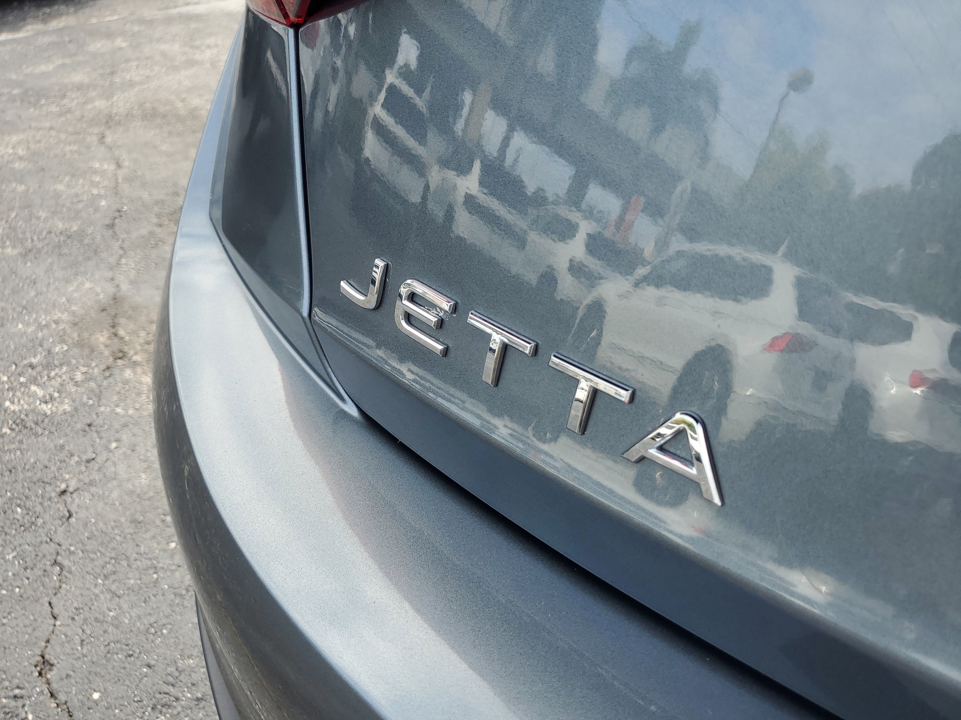 Certified 2023 Volkswagen Jetta S image 11