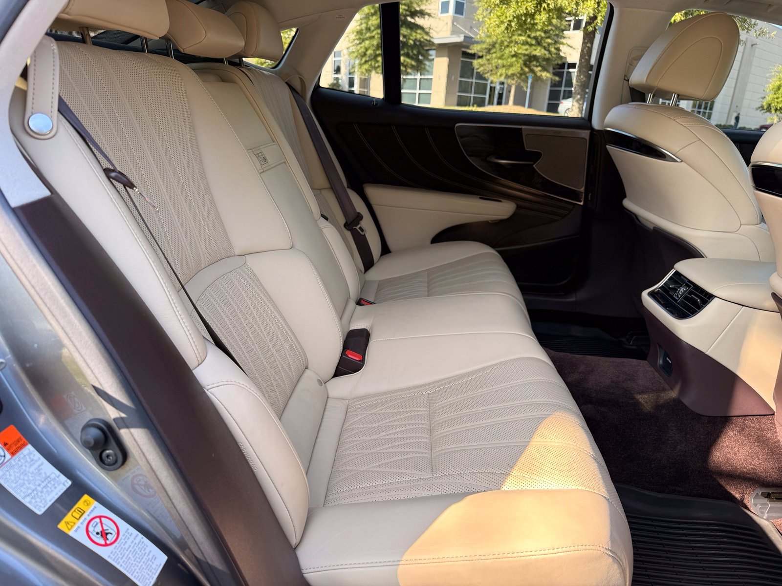 Used 2018 Lexus LS 500 w/ Interior Upgrade Package RWD image 40