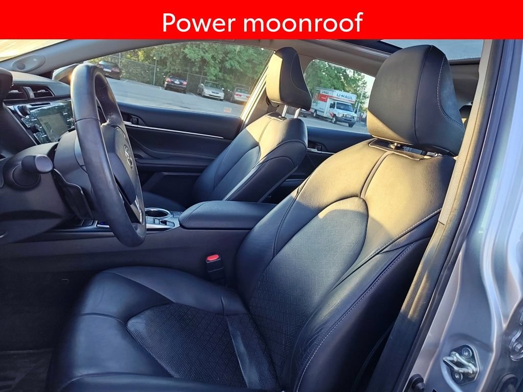 Used 2018 Toyota Camry XSE FWD image 6