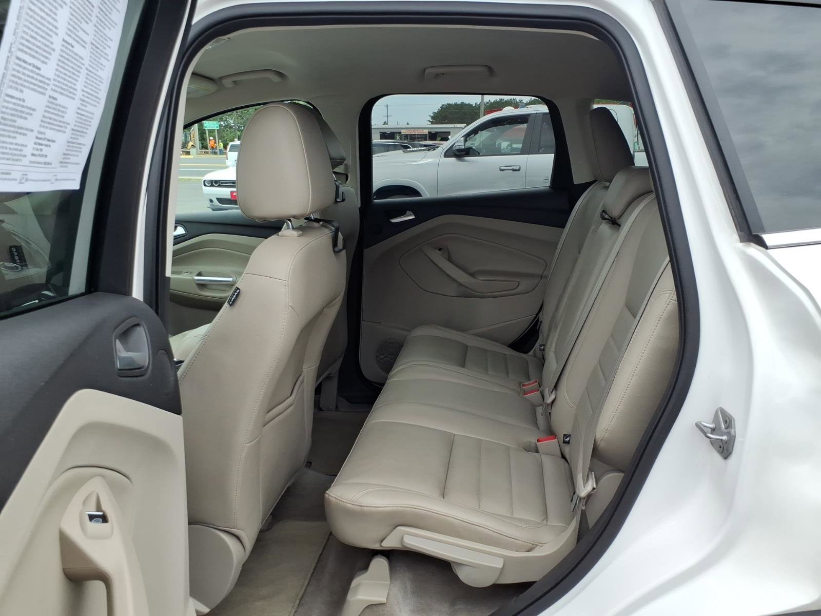 Used 2014 Ford Escape Titanium w/ Equipment Group 401A AWD/4WD image 11