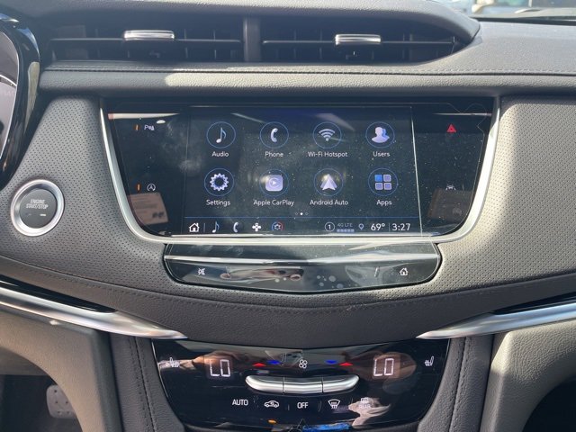New 2025 Cadillac XT6 Luxury image 24