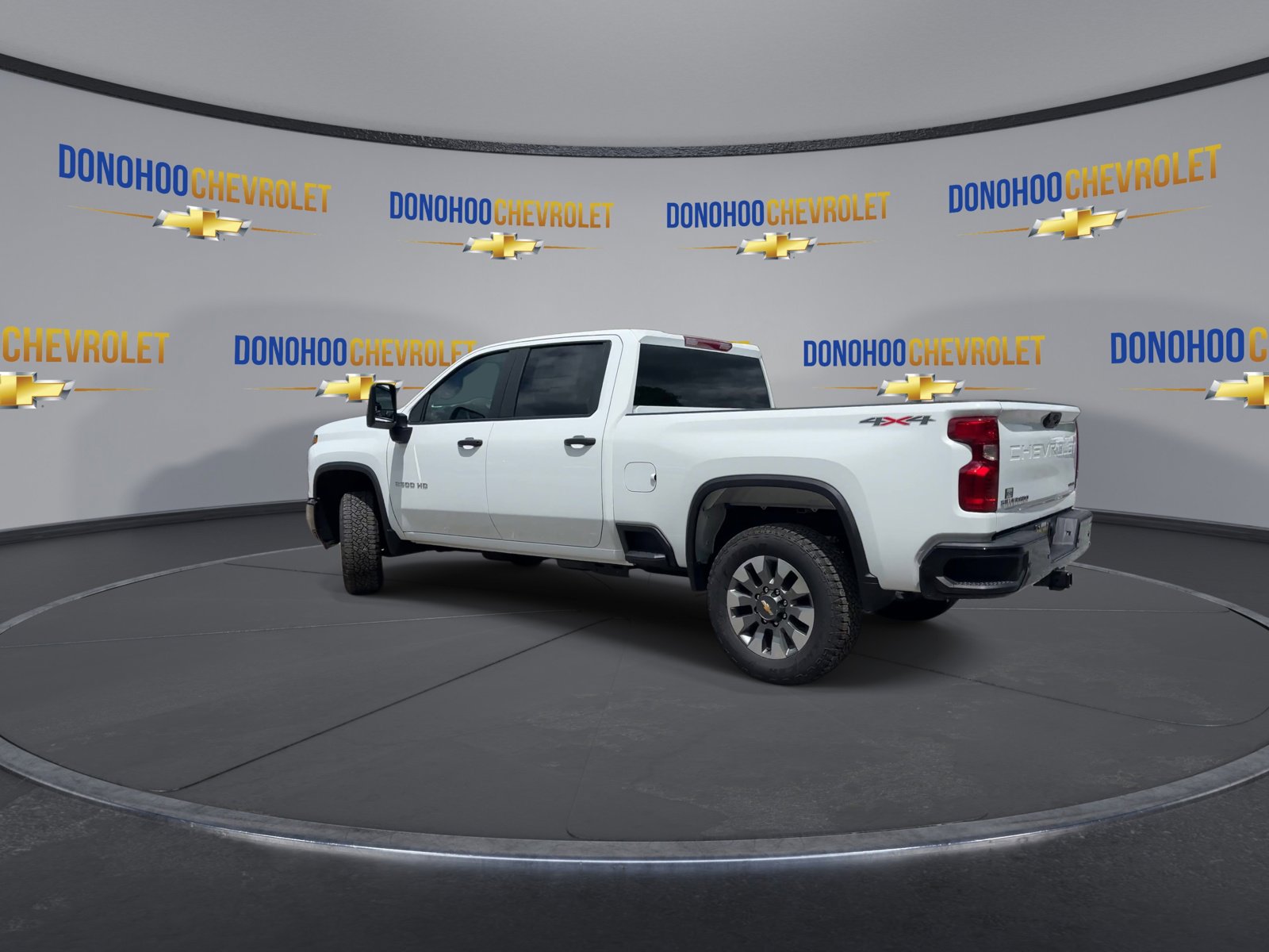 New 2026 Chevrolet Silverado 2500 Custom w/ Custom Value Package AWD/4WD image 9