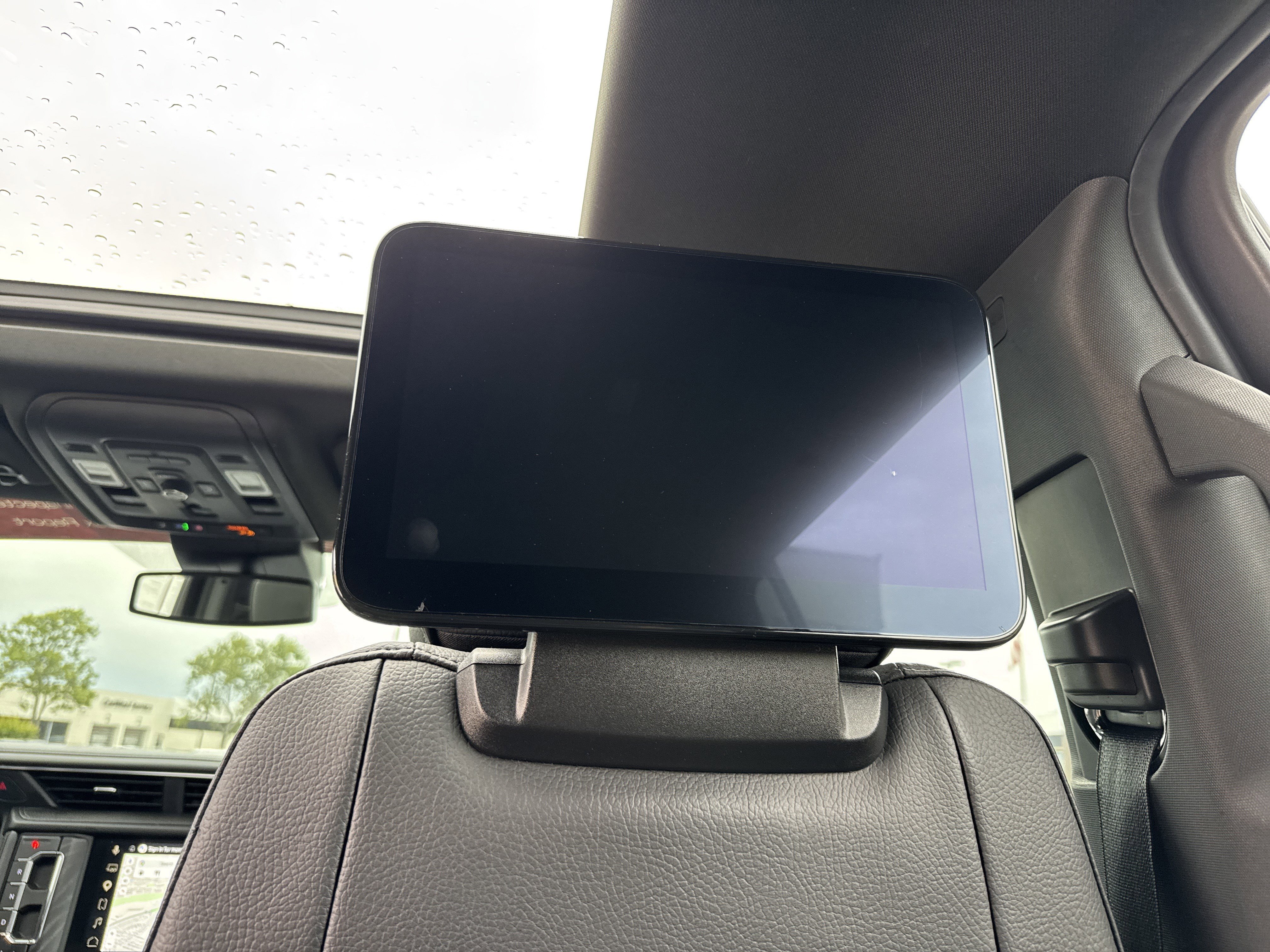 Used 2023 GMC Yukon XL Denali RWD image 32