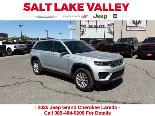 Used 2025 Jeep Grand Cherokee Laredo w/ Trailer Tow Package