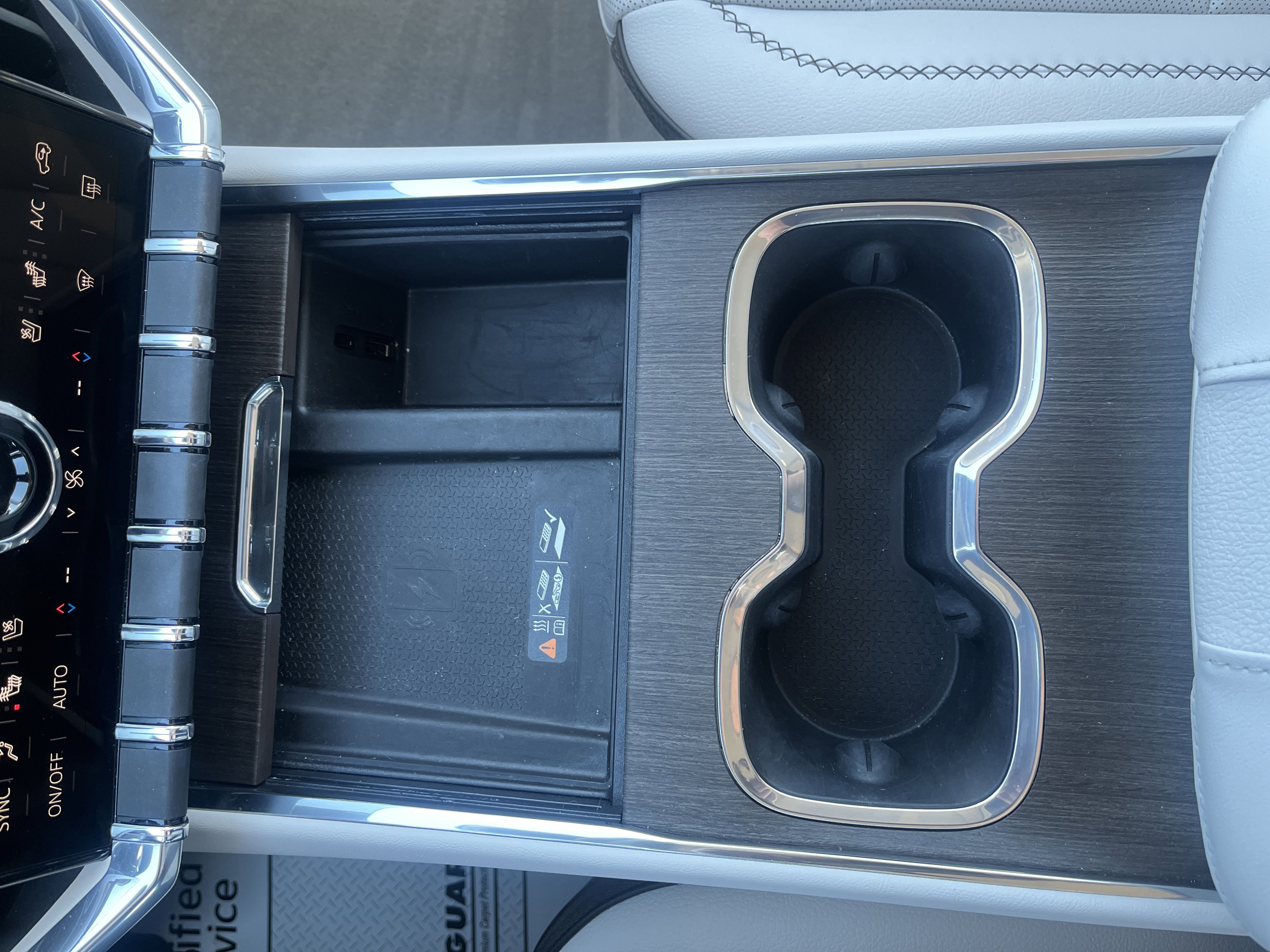 Used 2025 GMC Acadia Denali image 34