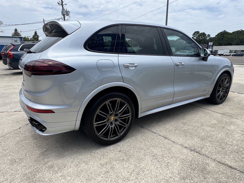 Used 2018 Porsche Cayenne GTS AWD/4WD image 5