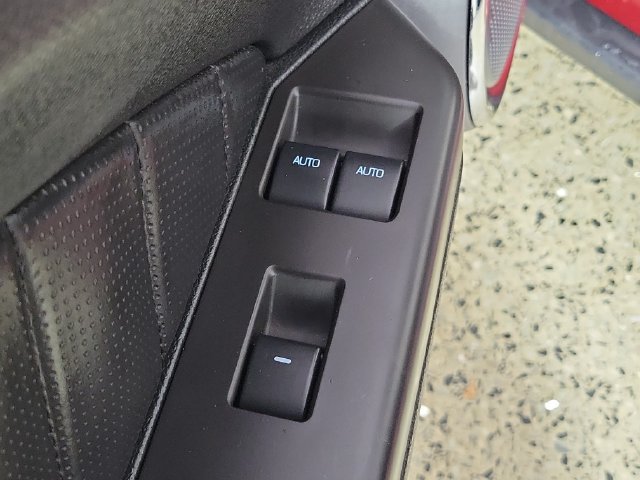 Used 2012 Ford Mustang GT Premium w/ Comfort Pkg RWD image 22