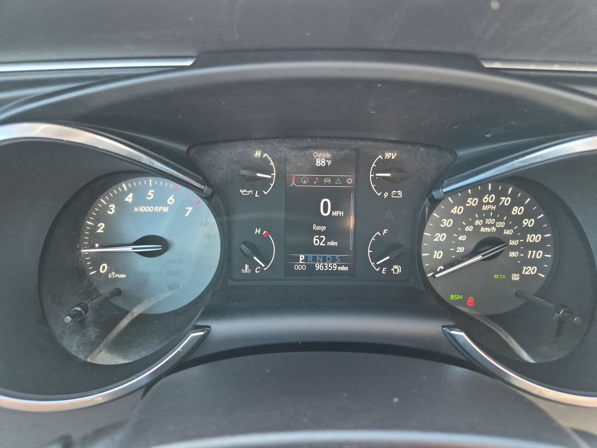 Used 2018 Toyota Sequoia SR5 w/ Premium Package AWD/4WD image 11