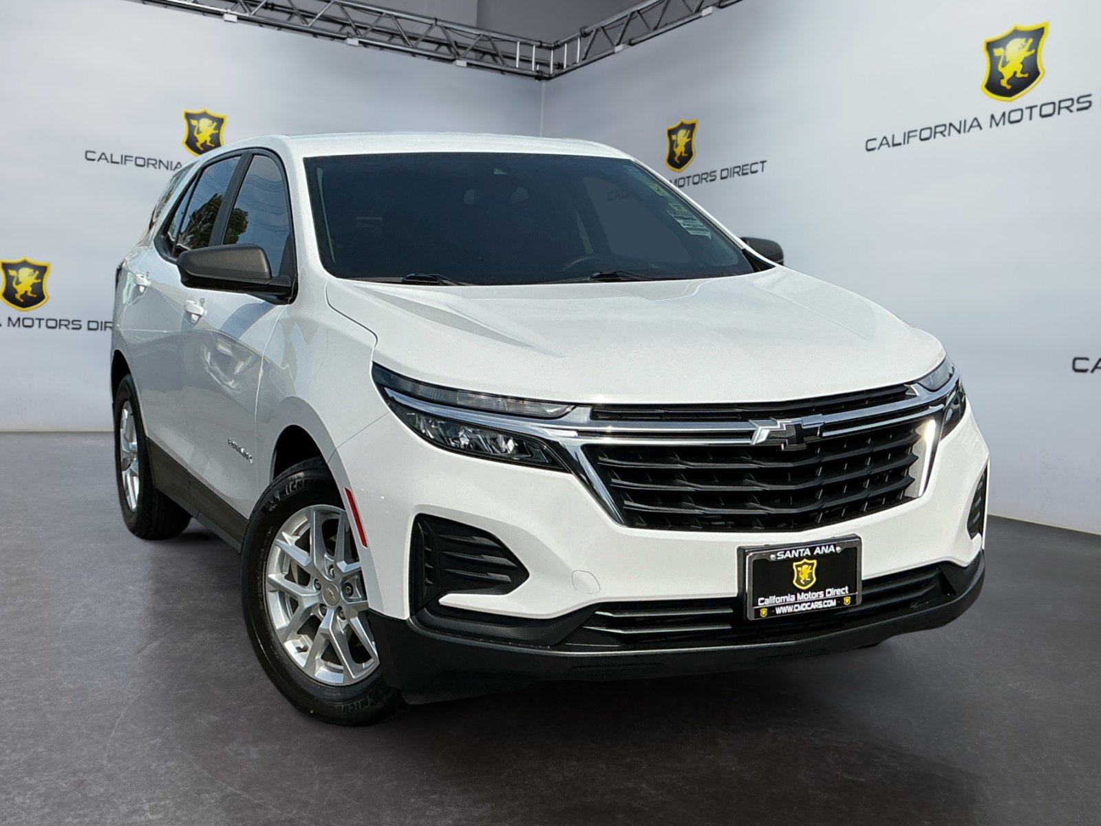 Used 2022 Chevrolet Equinox LS FWD image 3