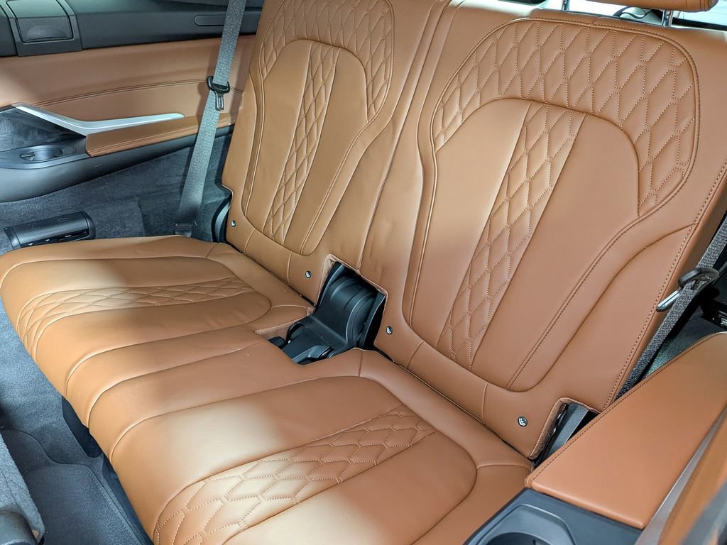 Certified 2023 BMW X7 xDrive40i w/ M Sport Package image 55