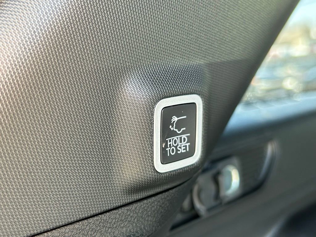 New 2026 Jeep Grand Cherokee Limited image 8