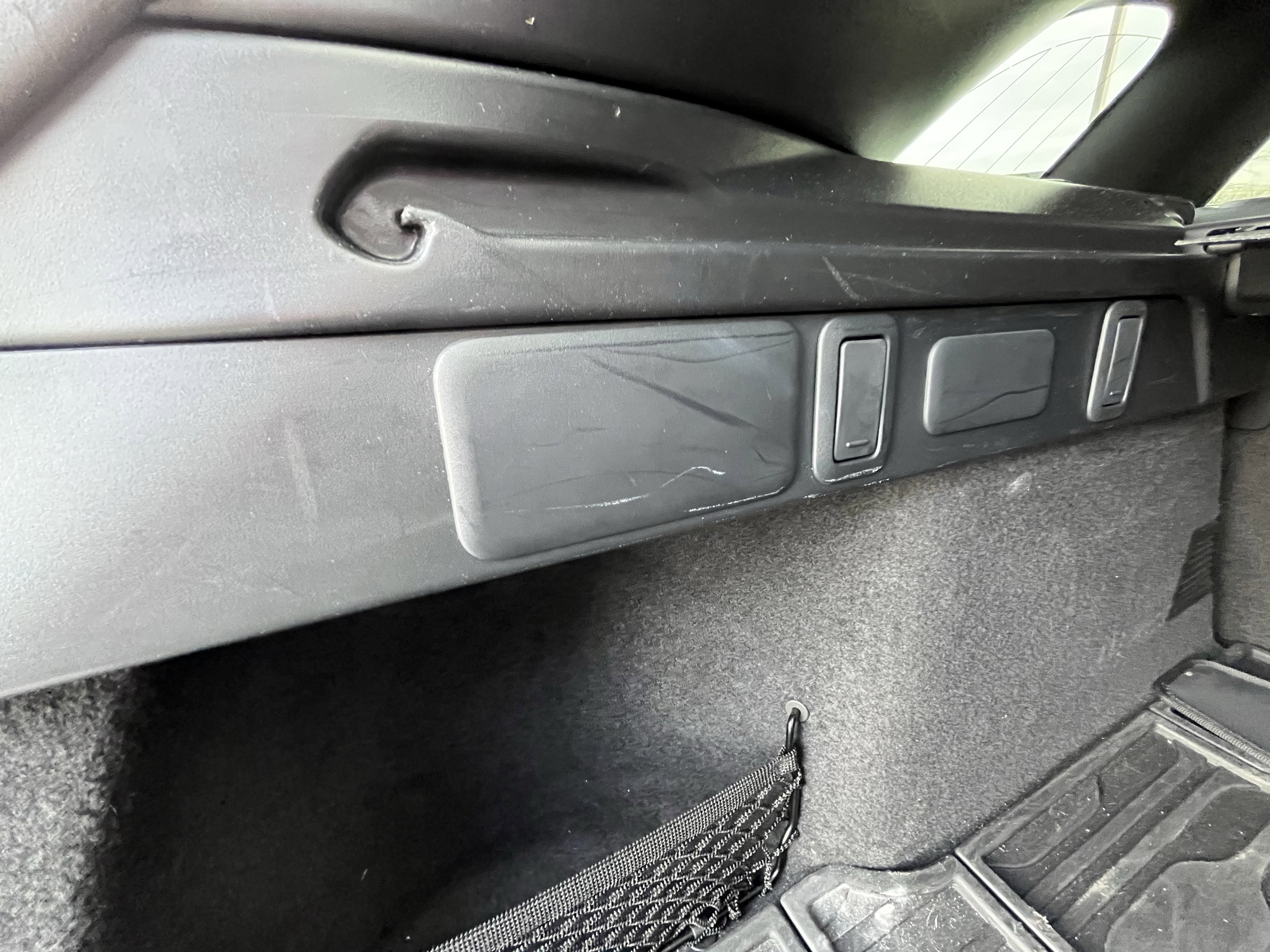 Certified 2021 Land Rover Range Rover Velar S image 33