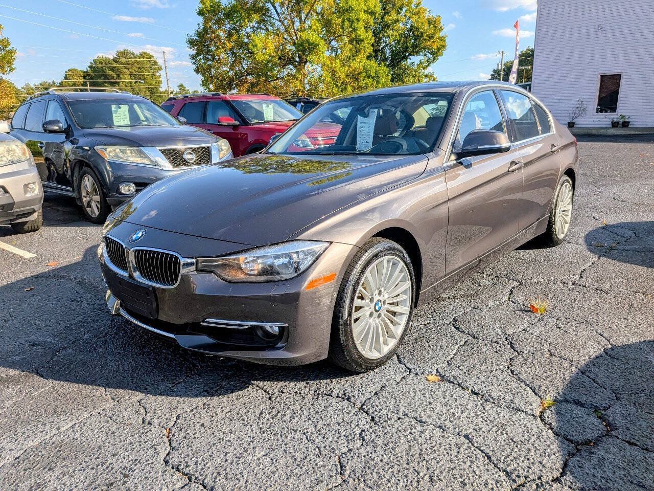 Used 2013 BMW 328i xDrive Sedan AWD/4WD image 3