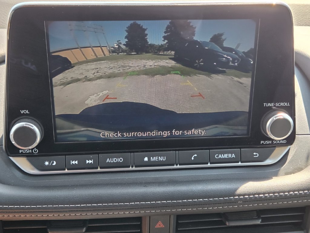 Used 2026 Nissan Rogue S FWD image 16