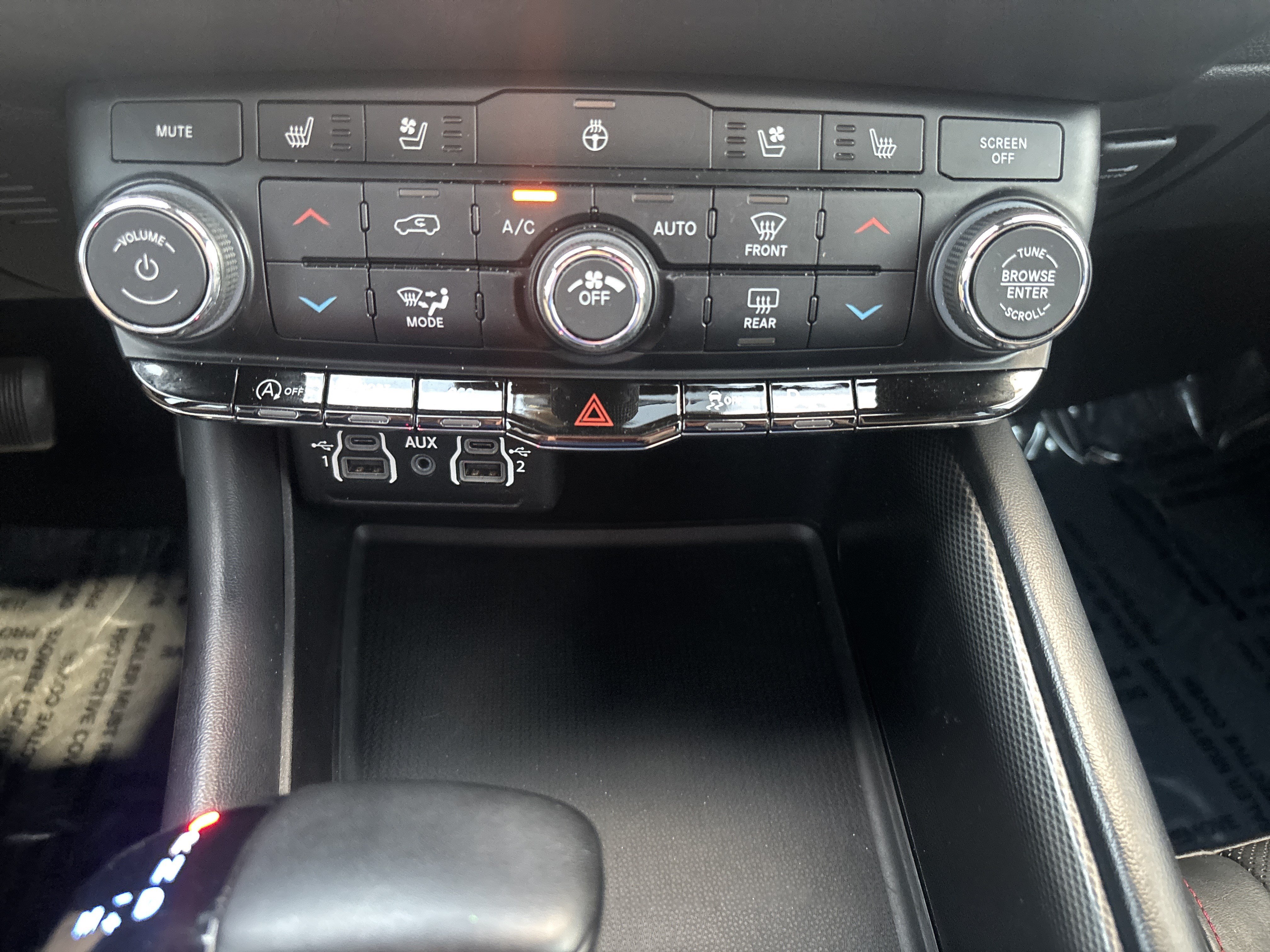Used 2024 Dodge Durango GT AWD/4WD image 15