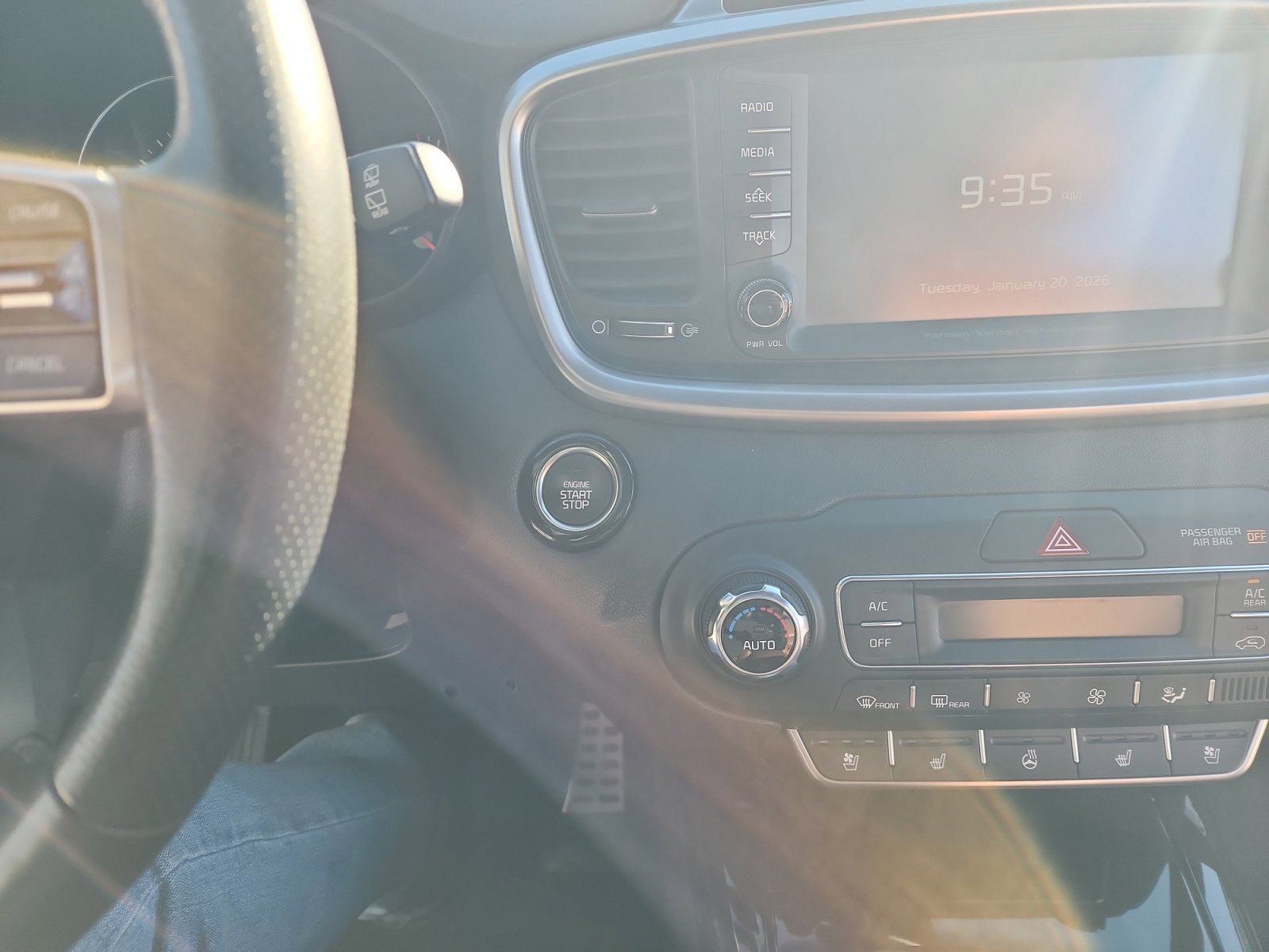 Used 2019 Kia Sorento SX image 30