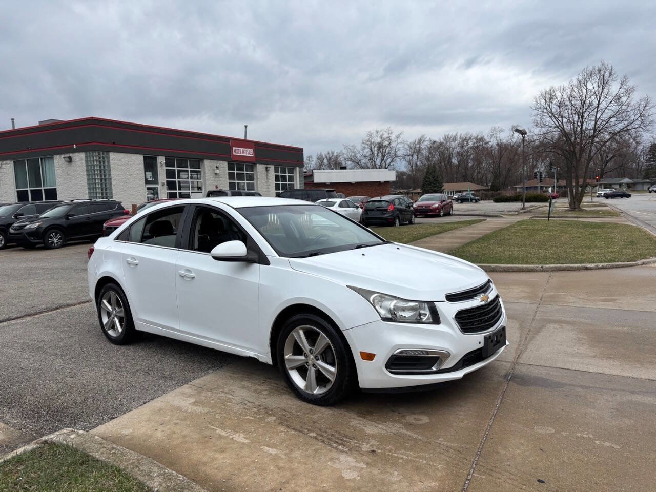 Used 2015 Chevrolet Cruze LT image 21