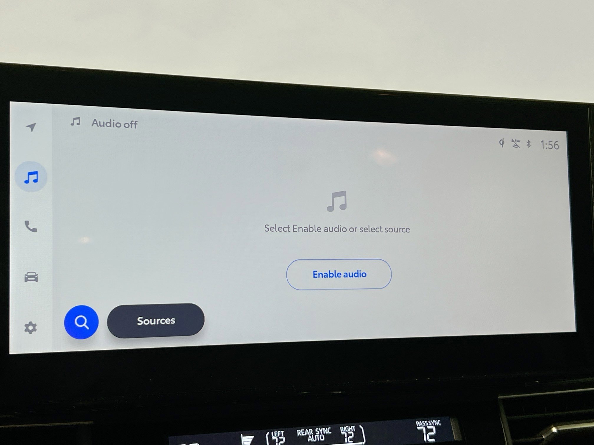 Used 2025 Toyota Sienna XLE FWD image 28