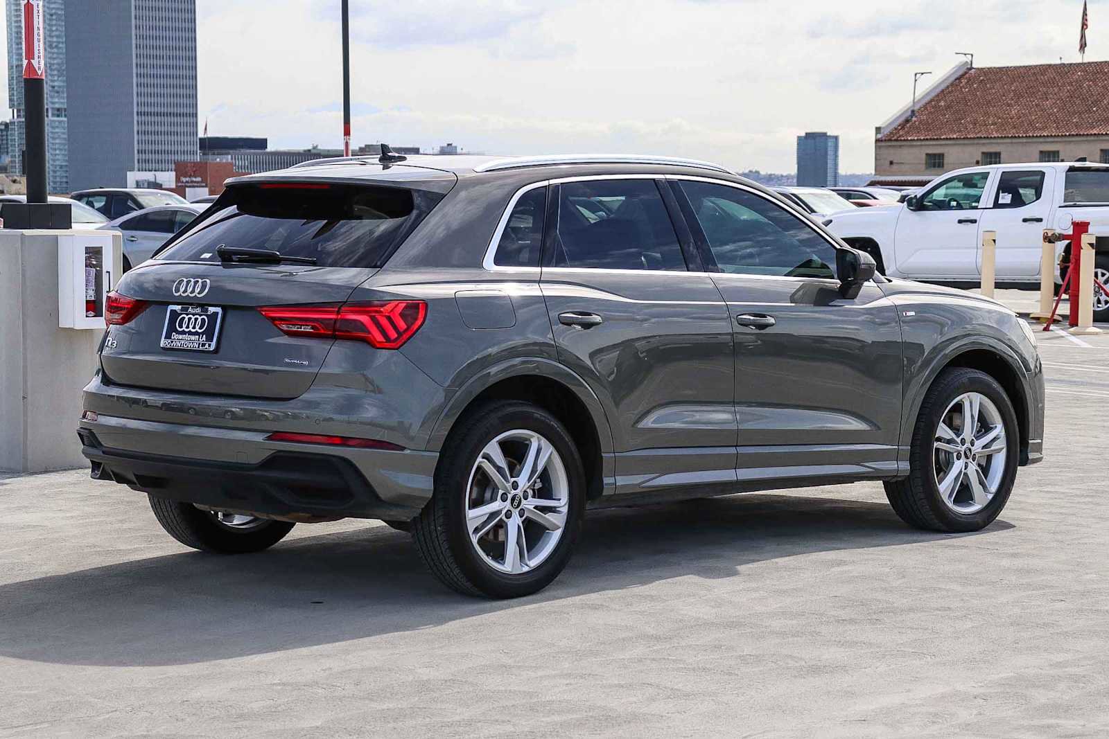 Used 2023 Audi Q3 2.0T Premium Plus w/ Premium Plus Package AWD/4WD image 4