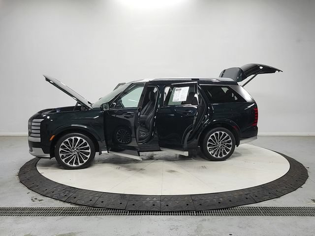 Used 2026 Hyundai Palisade Calligraphy FWD image 13