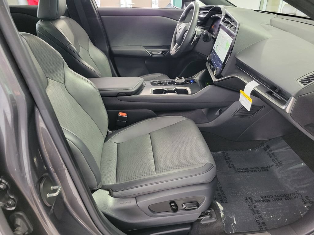 Used 2024 Lexus RZ 300e Premium w/ Technology Package FWD image 15